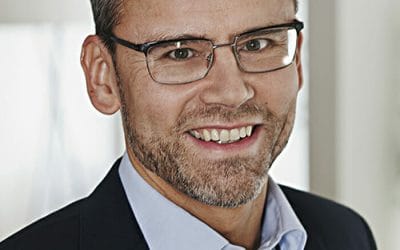 Alecta keeps costs low, strategy simple