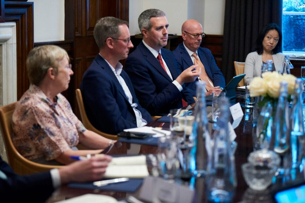 Top1000funds-Roundtable-London23-Meeting-176